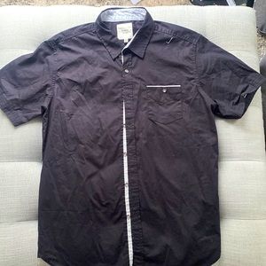 Six Lincoln short sleeve Button up XL